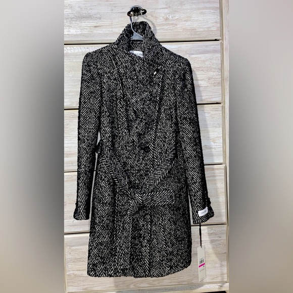 Stylish Calvin Klein Jacket - Picture 1 of 6